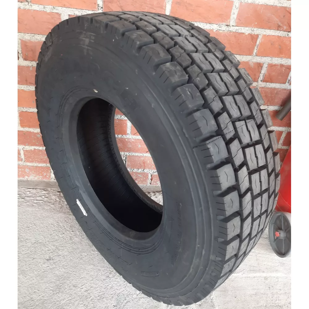 Грузовая шина 305/70 R19,5 Long March LM-329 18PR в Среднеуральске